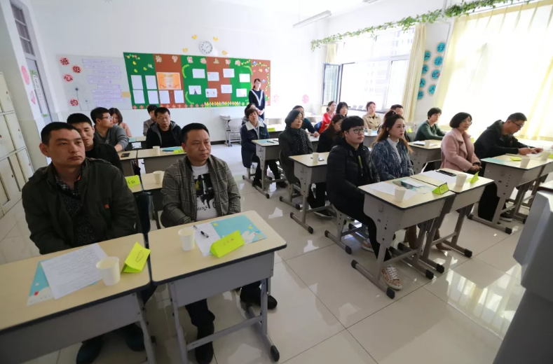 【唐山博杰学校】博杰，向着未来生长！——记唐山博杰学校第八期家长会